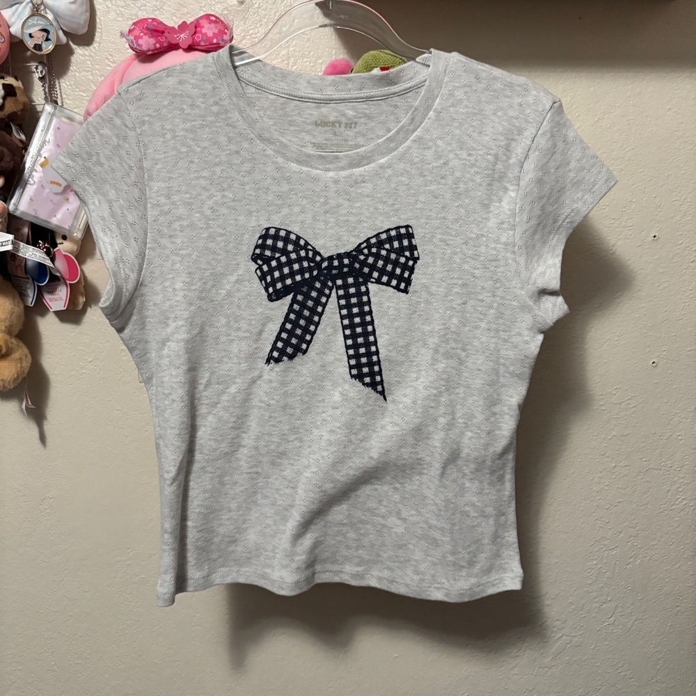 girly coquette bow lucky 777 short sleeve top size large